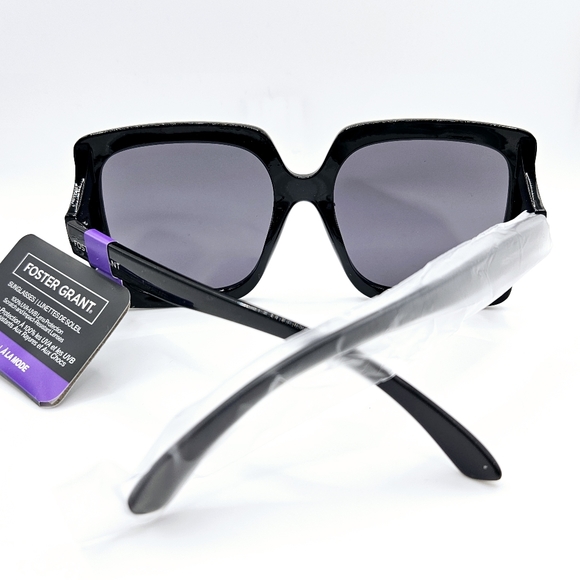 Foster Grant Black Square Oversized Sunglasses - Picture 2 of 5